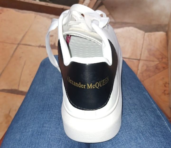 Vendo tênis original e de melhor qualidade