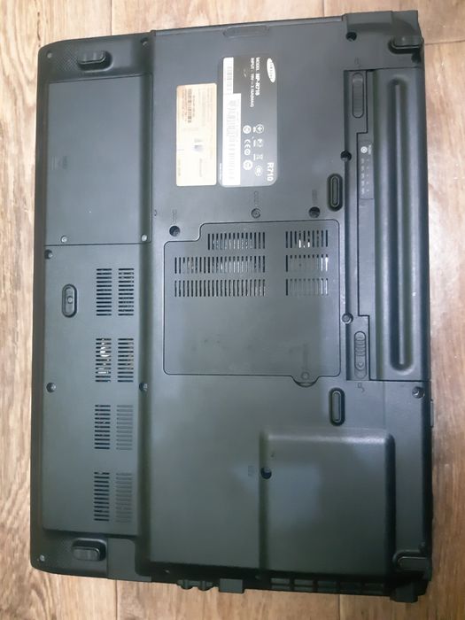 Samsung NP-R710 під віднрвлення (в зборі!)