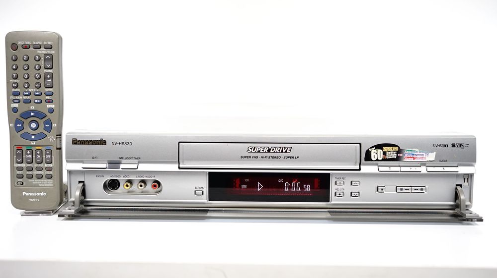 PANASONIC NV-HS830 – Flagowy Magnetowid S-VHS Hi-Fi Stereo / S-VHS ET / Super Drive