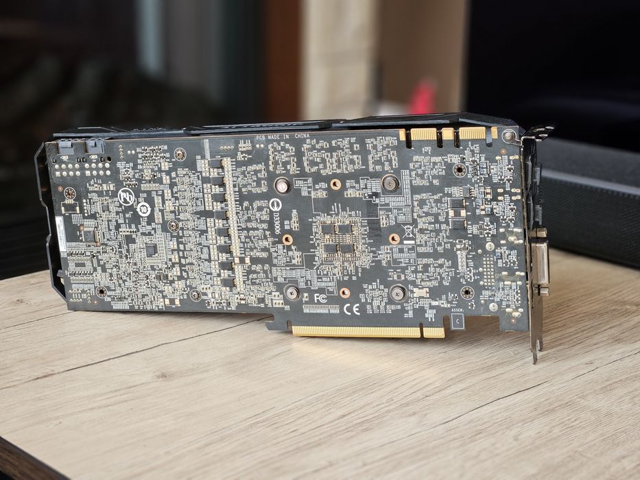 GTX 1080ti 11gb Gigabyte на пломбе