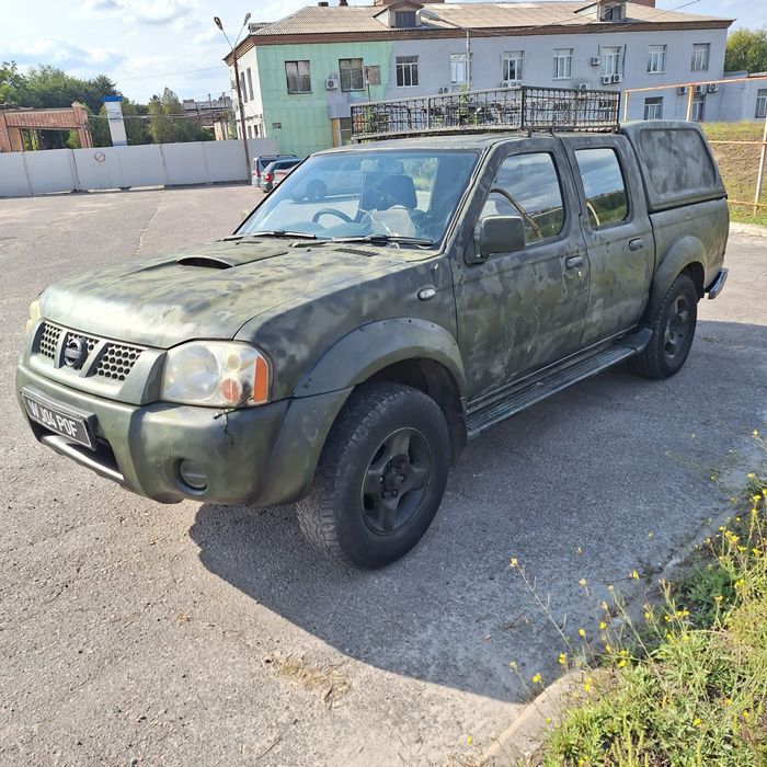 продам нісан навара