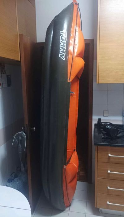 Barco inflavel sem remos