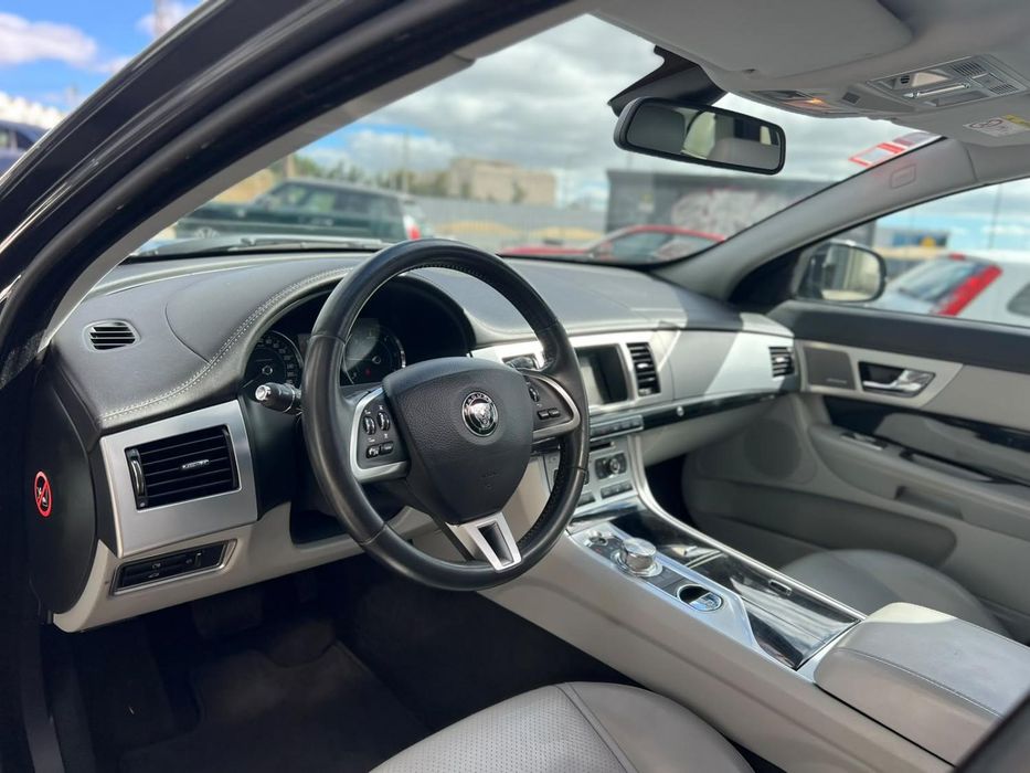 Jaguar XF Sportbrake 2.2 D Luxury