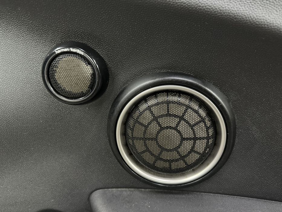 Карта обшивка двери салона Ф56 Mini cooper S JCW Harman Kardon