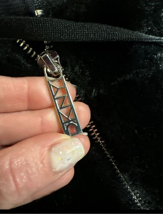 Трикотажна кофта від DKNY