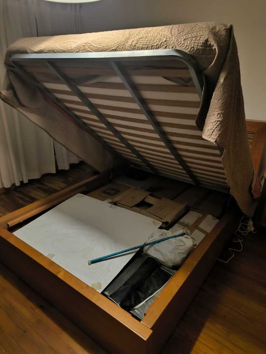 Mobília cama casal mesinhas cabeceira cómoda