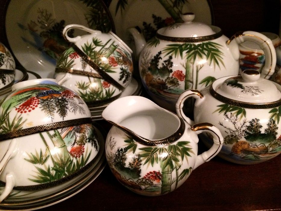 Japanese eggshell-shaped tea service424125252470712322