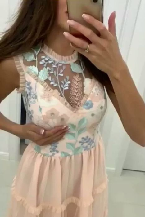 sukienka illuminate wesle studniówka elegancka bogato zdobiona