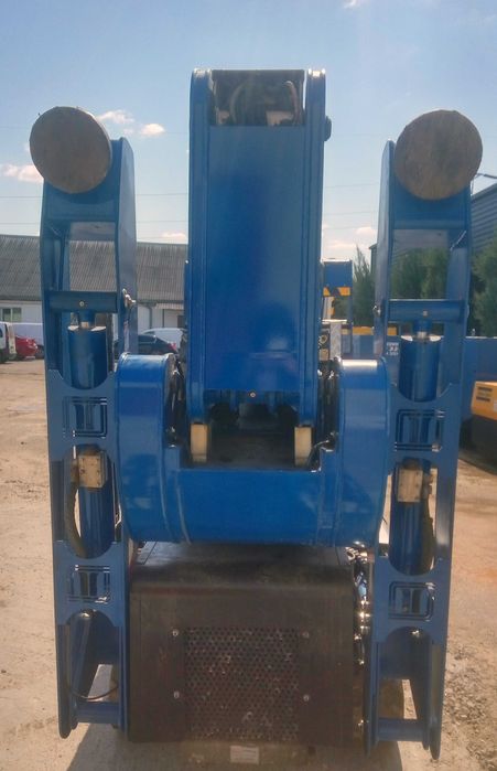 самохідний гусеничний підйомник Bluelift C21/11 б/у