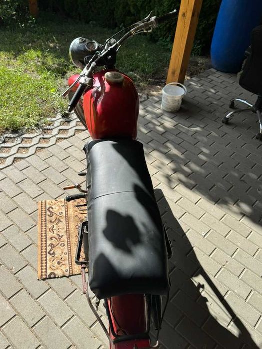 Motor WSK 125 czerwony