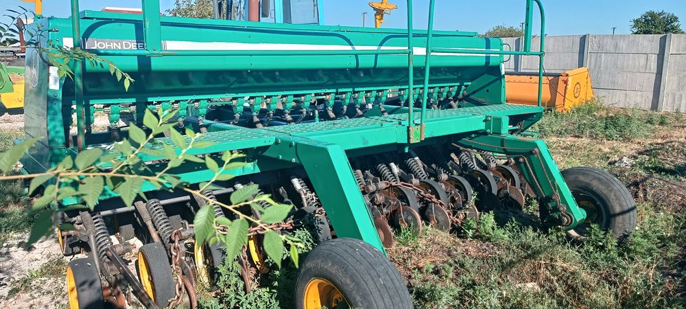 Сівалка John Deere 750