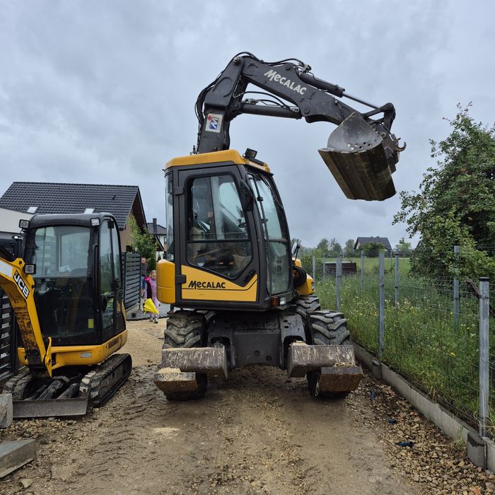 Usługi Minikoparką,przyłącza,niwelacja,wykopy