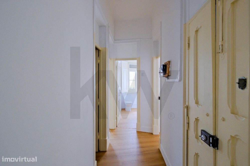 Apartamento T3 Remodelado no Areeiro