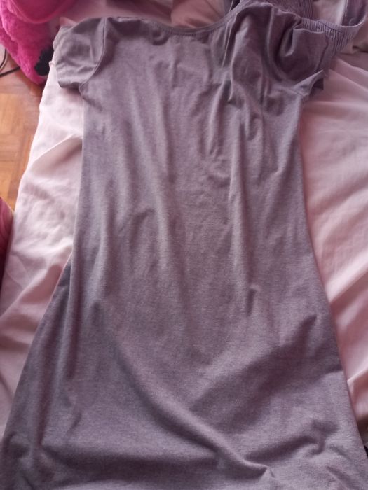 Vestido cinzento