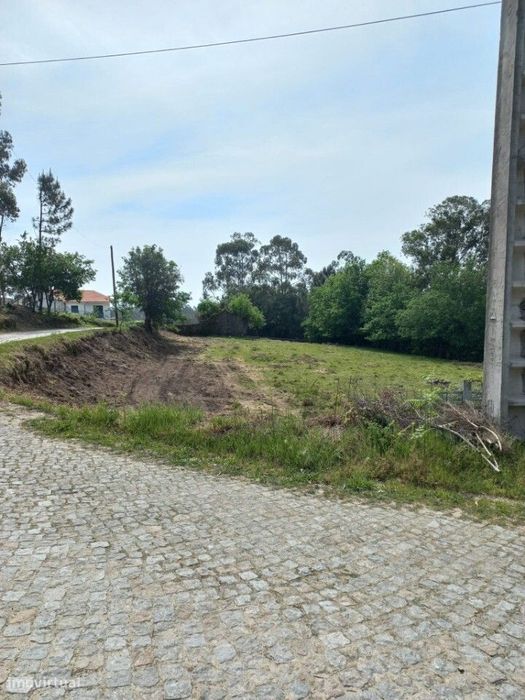 Terreno com Ruina com viabilidade construtiva em Escariz