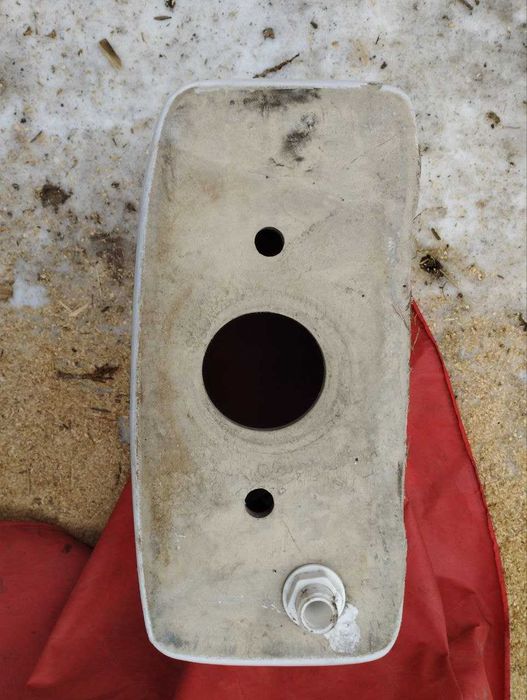 Бачок для унитаза,без кришки.