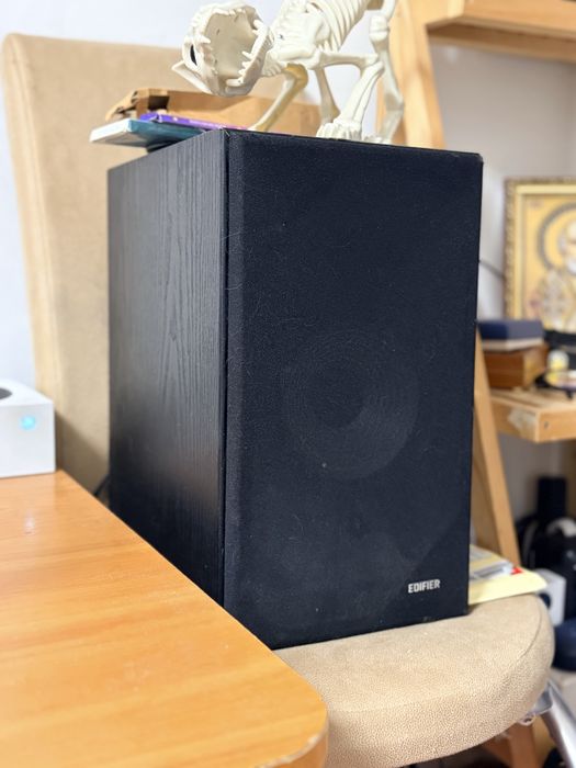 Колонки Edifier R2600