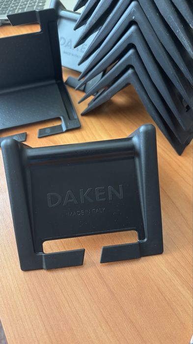 Кутники для кріплення вантажу