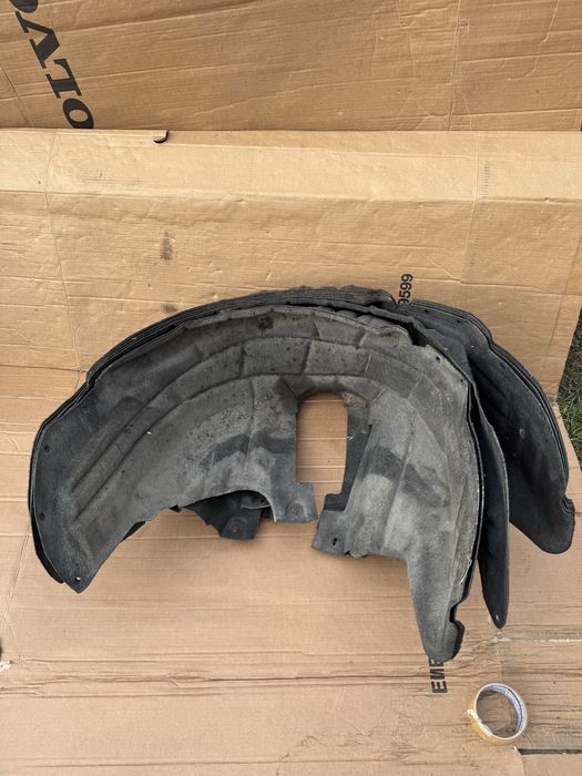 Nadkole tylne tył volvo v40. 31265,975  31265.976