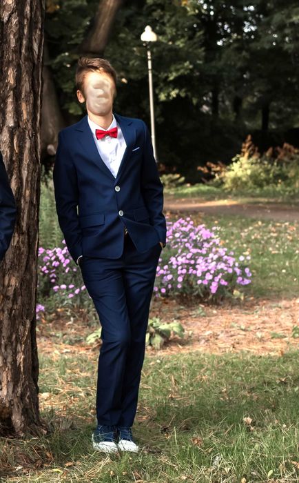 Jankes granatowy garnitur dla chłopca