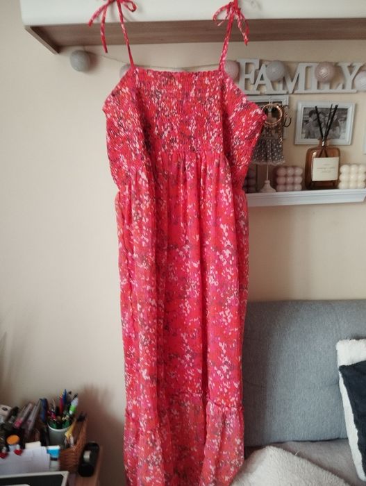 Piękna długa cienka sukienka na lato z falbanką 46 XXXL