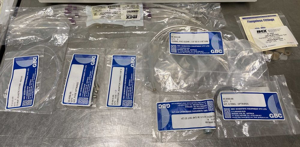 GBC OptiMass 9500 wraz z  Cetac ASX-520 , ICP-oTOF , spektrometr mas