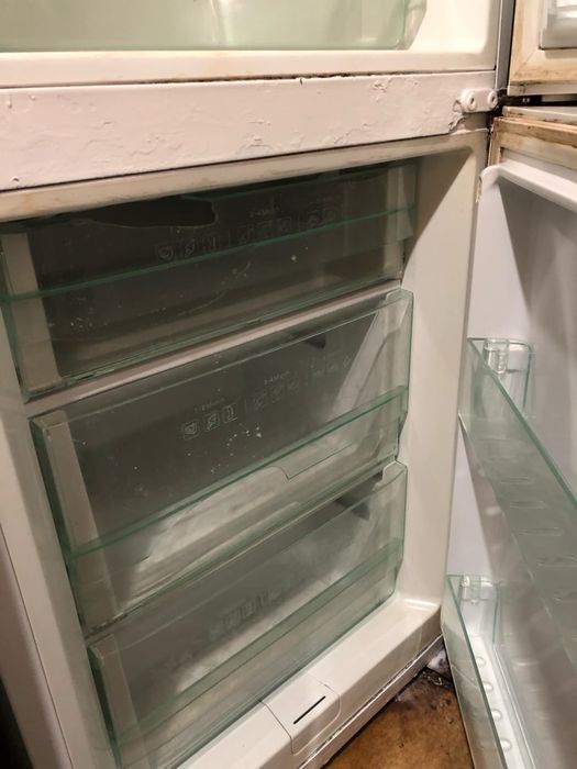Продам холодильник Samsung