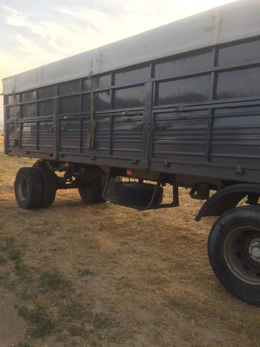 Зерновозный прицеп МАЗ