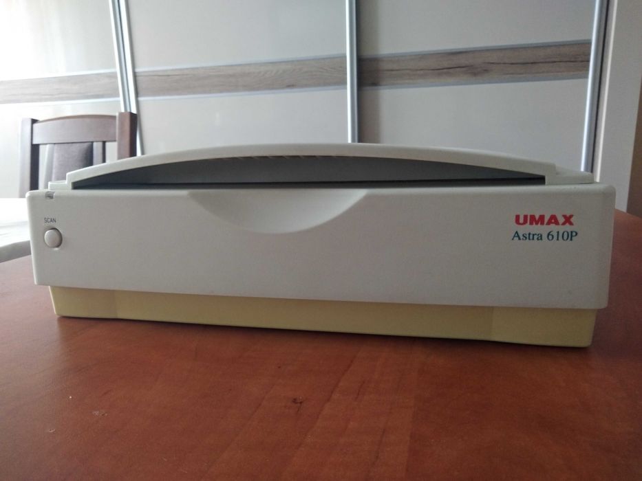 Skaner płaski UMAX Astra 610 P