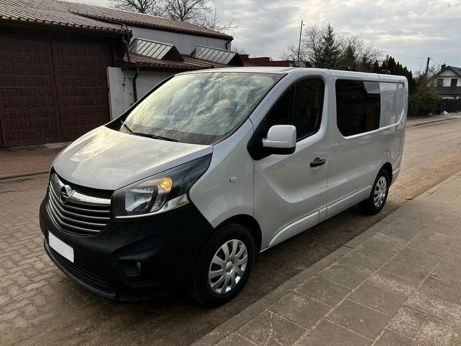 Opel Vivaro 1.6D 116KM Rej. 2015r Salon Polska Bezwypadkowy 6-cio Osobowy VAT23