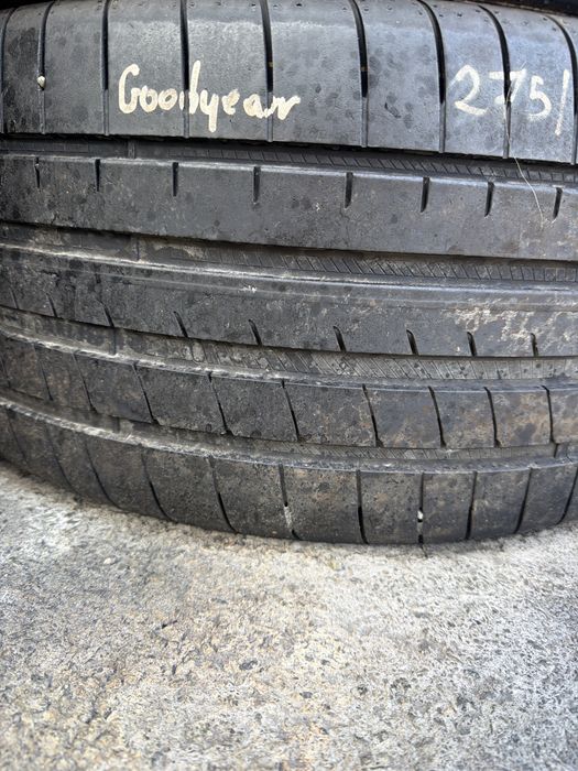 275/35/22 Goodyear