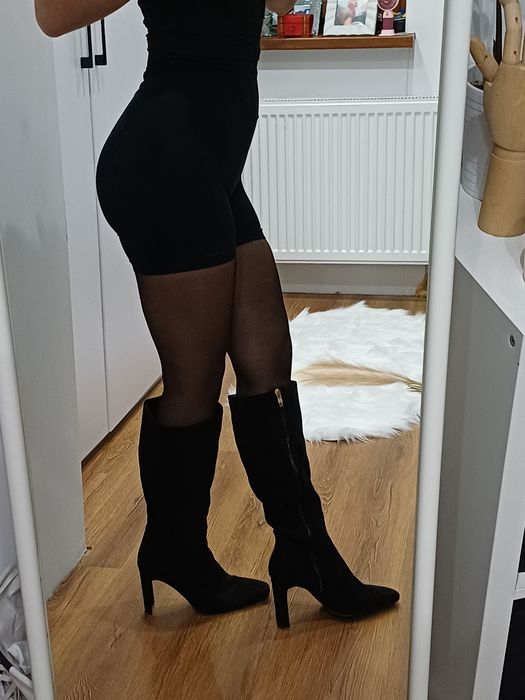 Zamszowe czarne kozaki na obcasie 40 Czarne klasyczne buty damskie