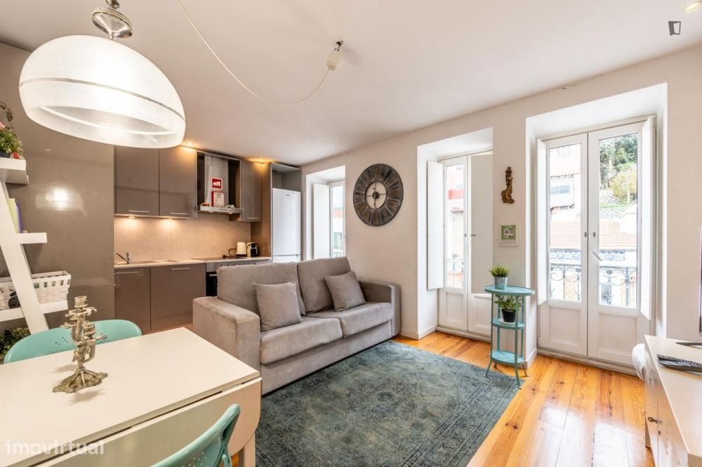 Apartamento com 1 quartos - localizado em Intendente Lisbon