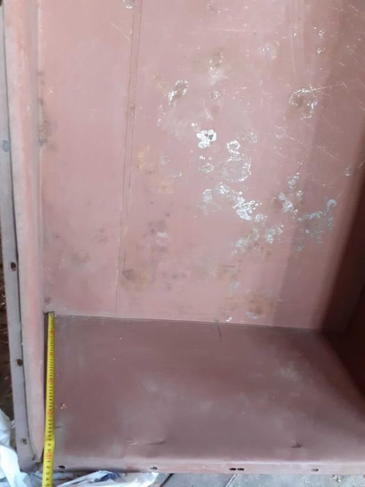 Продам емкость для сыпучих материалов.