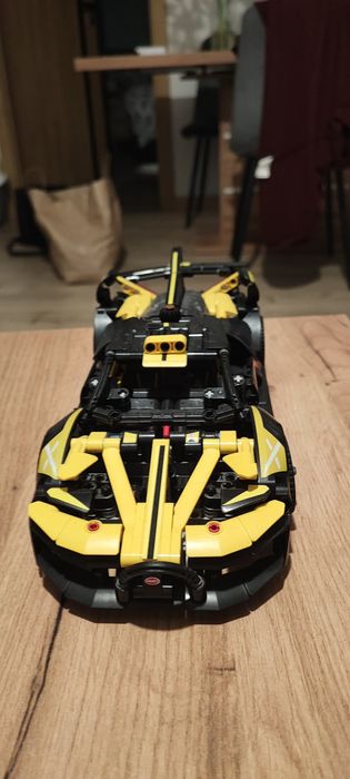 Bugatti bolide LEGO