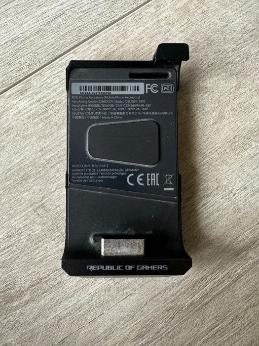 Cooler ASUS ROG AeroActive – Ventoinha de Refrigeração para ROG Phone