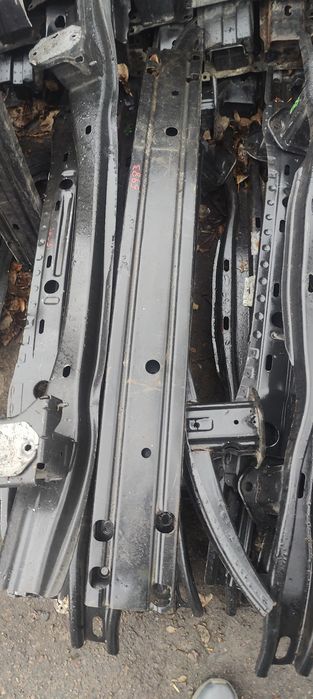 Усилитель бампера VW Passat Jetta BMW Toyota USA EUR ОРИГИНАЛ