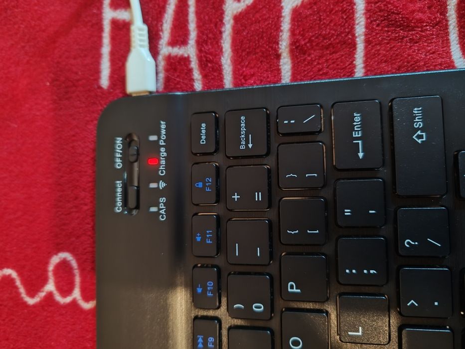 Блютуз клавиатура