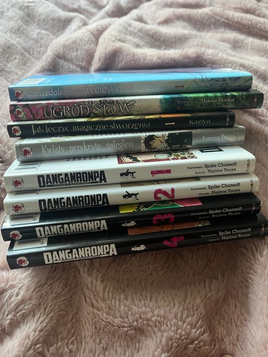 Manga 8 sztuk książek