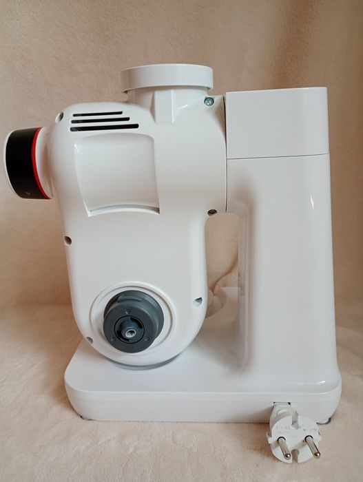 Robot kuchenny planetarny BOSCH MUMS2EW00 700W