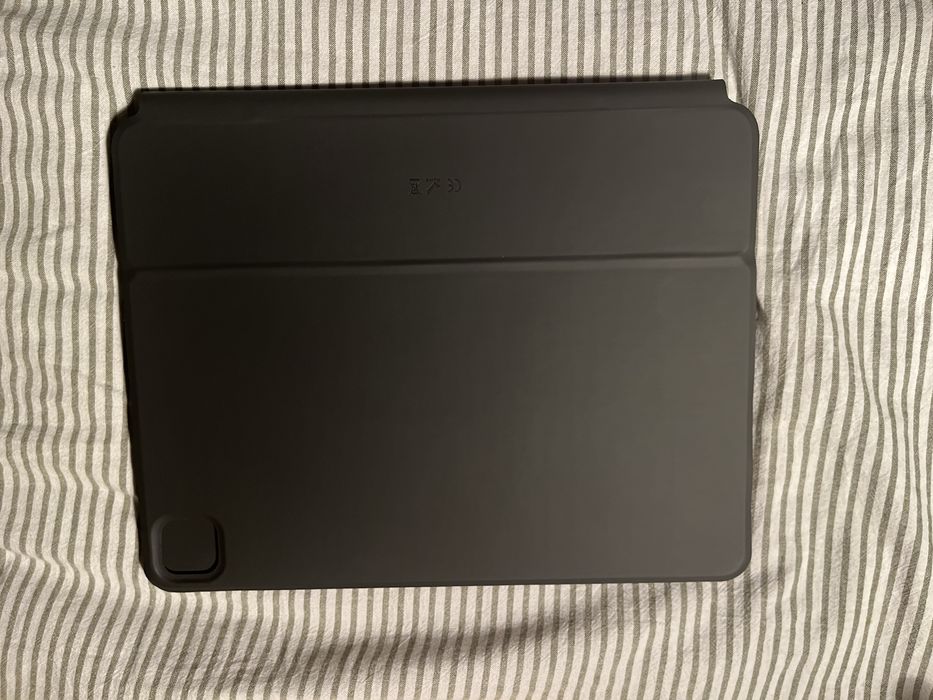 Etui z klawiaturą Tech Protect Smartcase Keyboard do iPad Pro 12.9/Air