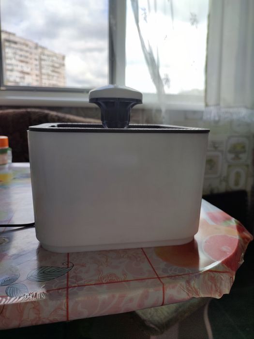 Продам поилка-фонтан для животного