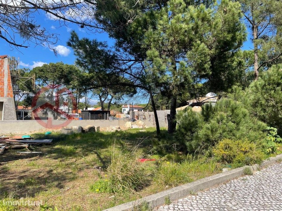 Terreno para construção de moradia com 987m2 na Lagoa de Albufeira,...