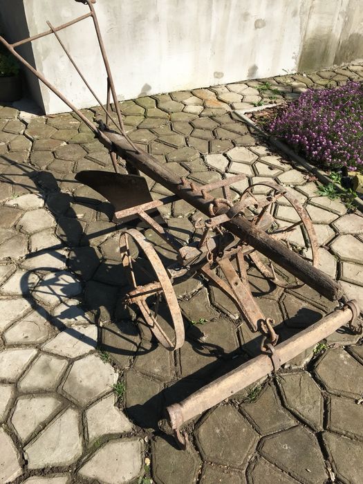 Однокорпусний кінний плуг