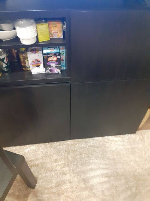 Conjunto de móveis de sala e sofá