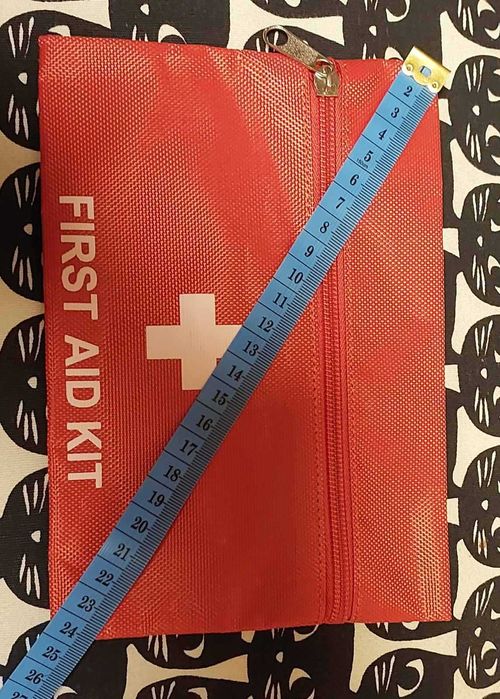 Аптечка косметичка для ліків, одне відділення, червона, 20х13,5 см