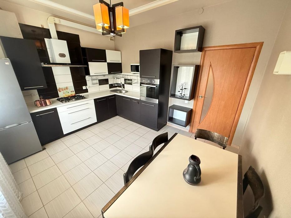 Продаю 2х комнатную квартиру в самом Центре города.