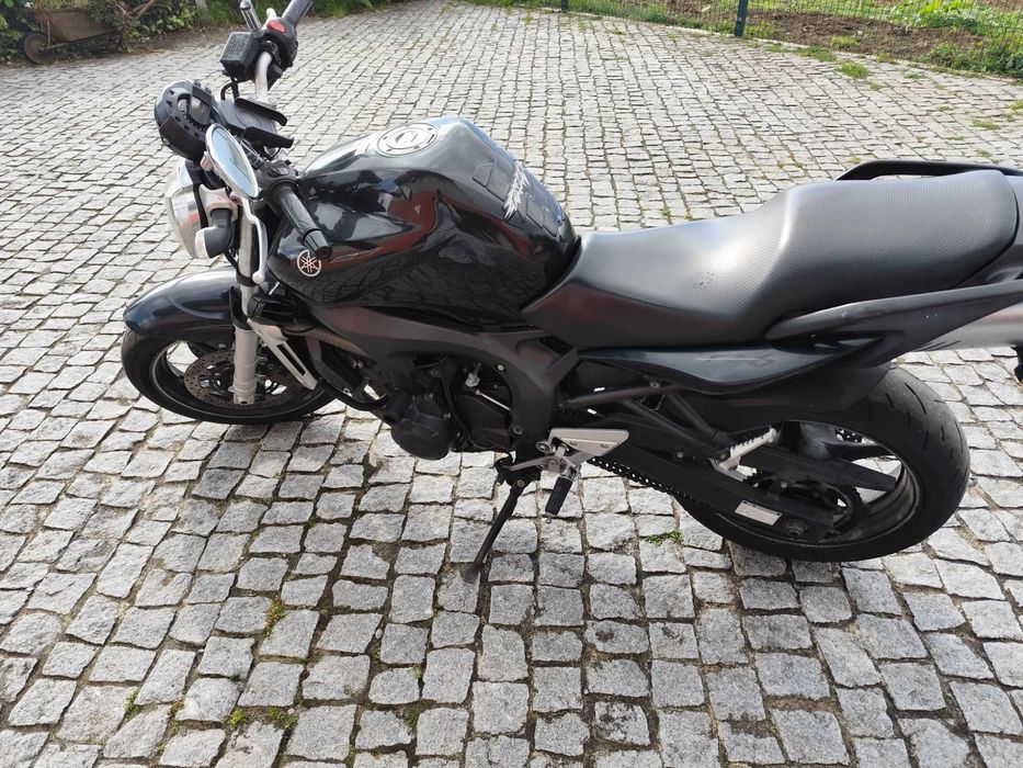 Mota Yamaha FZ 600