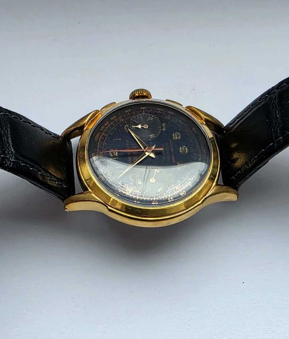 Vintage Novelia Chronomètre | Black Gilt Dial | Fancy Lugs | 1950s