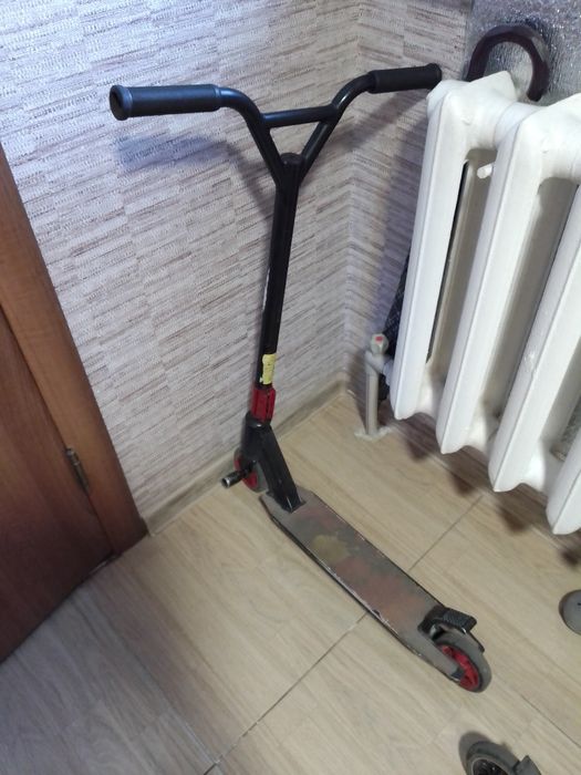 Продам самокат трюковий